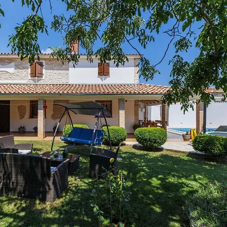Nevenka By Interhome *