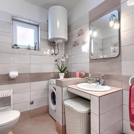 Nevenka By Interhome Ferienhaus