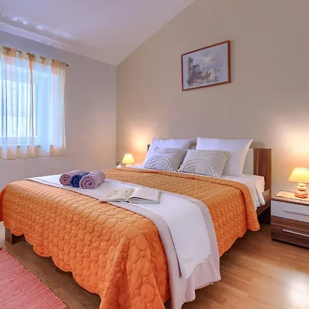 Nevenka By Interhome * Barban